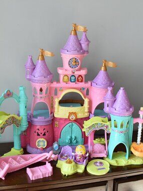 Vtech Go Go Smart Friends Enchanted Princess Castle Doors Opens Manually w/ Box